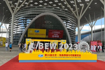 ֱ������ | ��������ɭ�������и�չ����